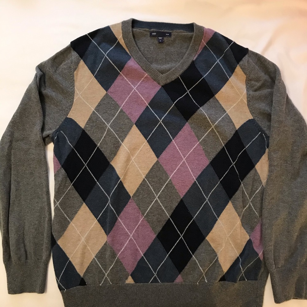 GAP argyle v-neck sweater S